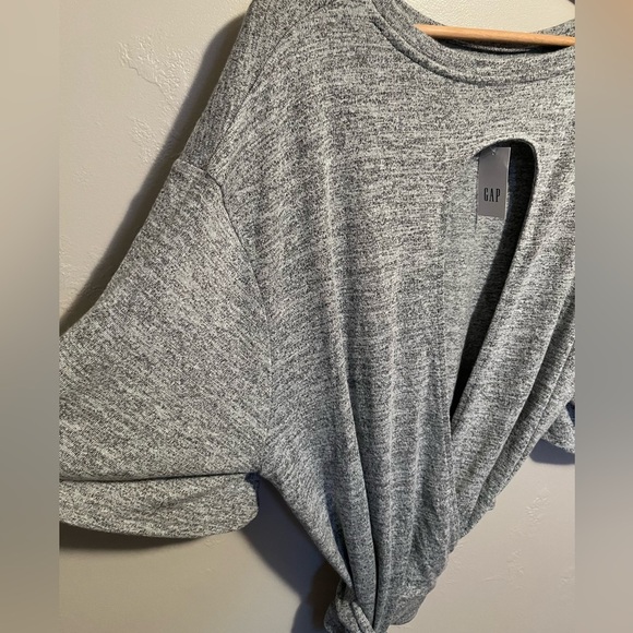 Gap Gray Short Sleeve Tie Wrap Around Tee NWT - Picture 5 of 12
